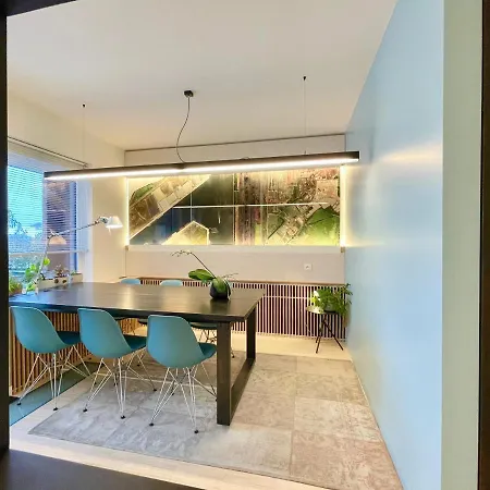 Desk Dawn Lägenhet *